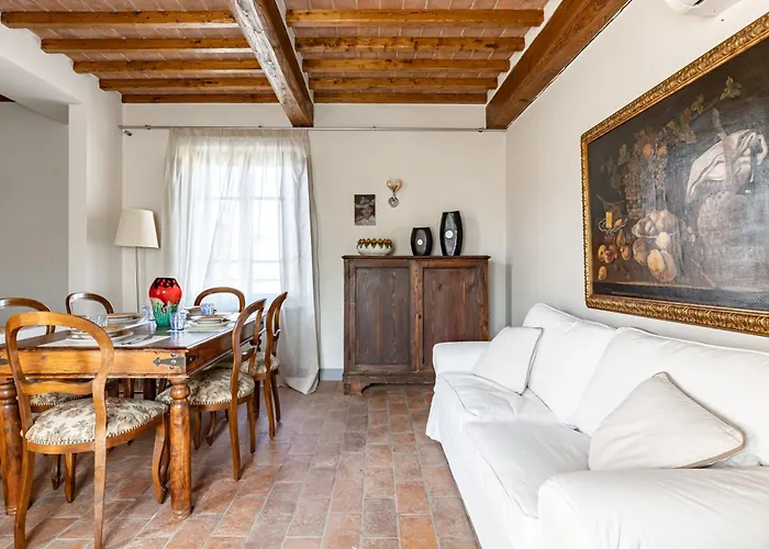 Residence La Mandolata Apartments W Pool & Parking!