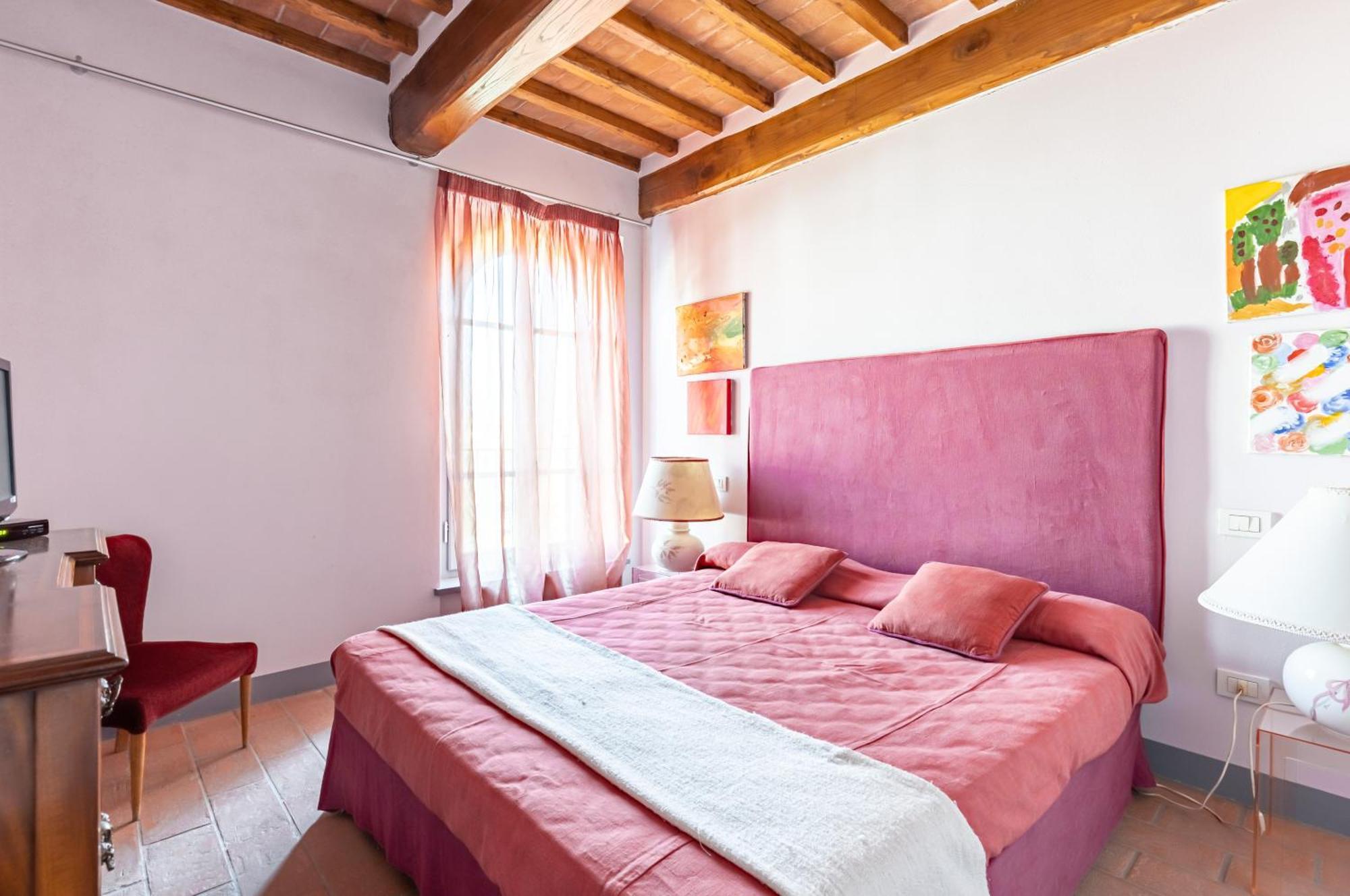 Apartment La Mandolata W Pool & Parking!