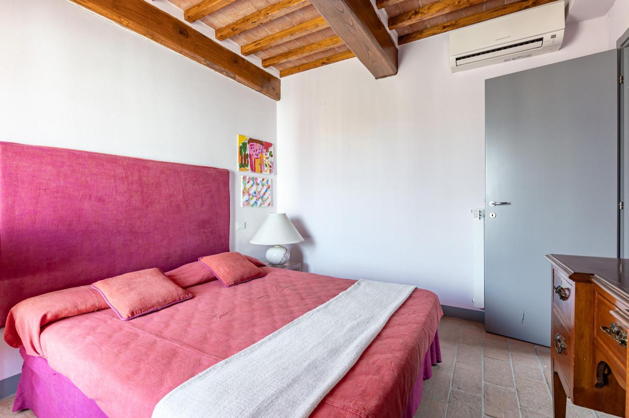 Apartment La Mandolata W Pool & Parking!