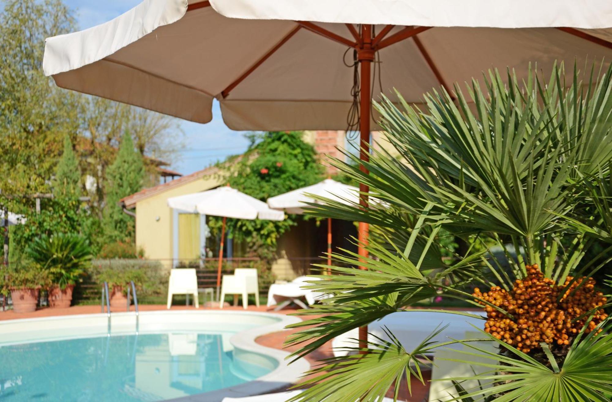 Apartment La Mandolata W Pool & Parking! Camaiore